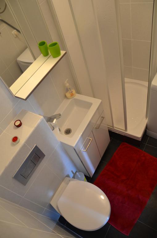Apartman Medit Lägenhet Vir Exteriör bild